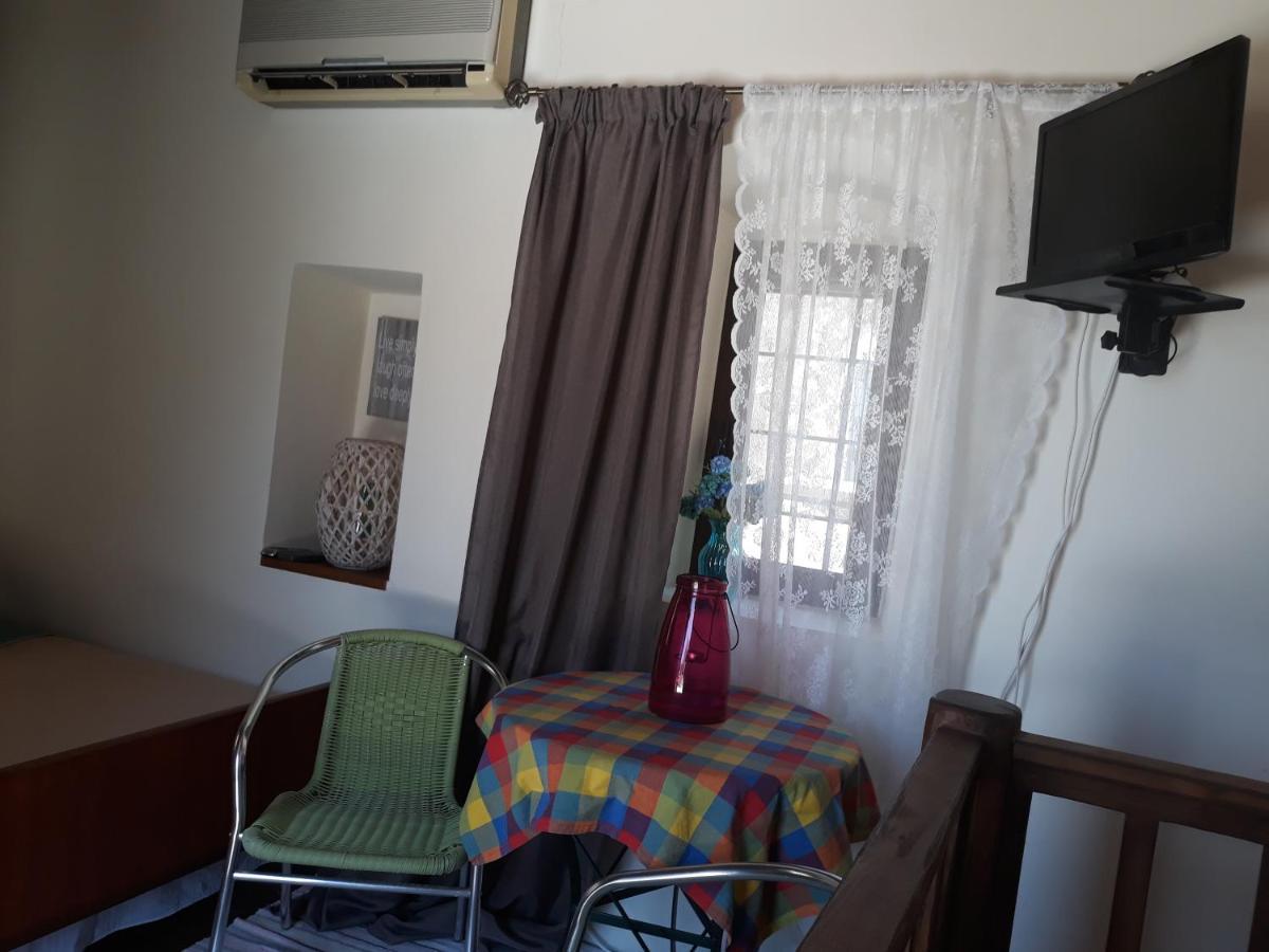 Koutouloufari Cosy Cretan Chalet
