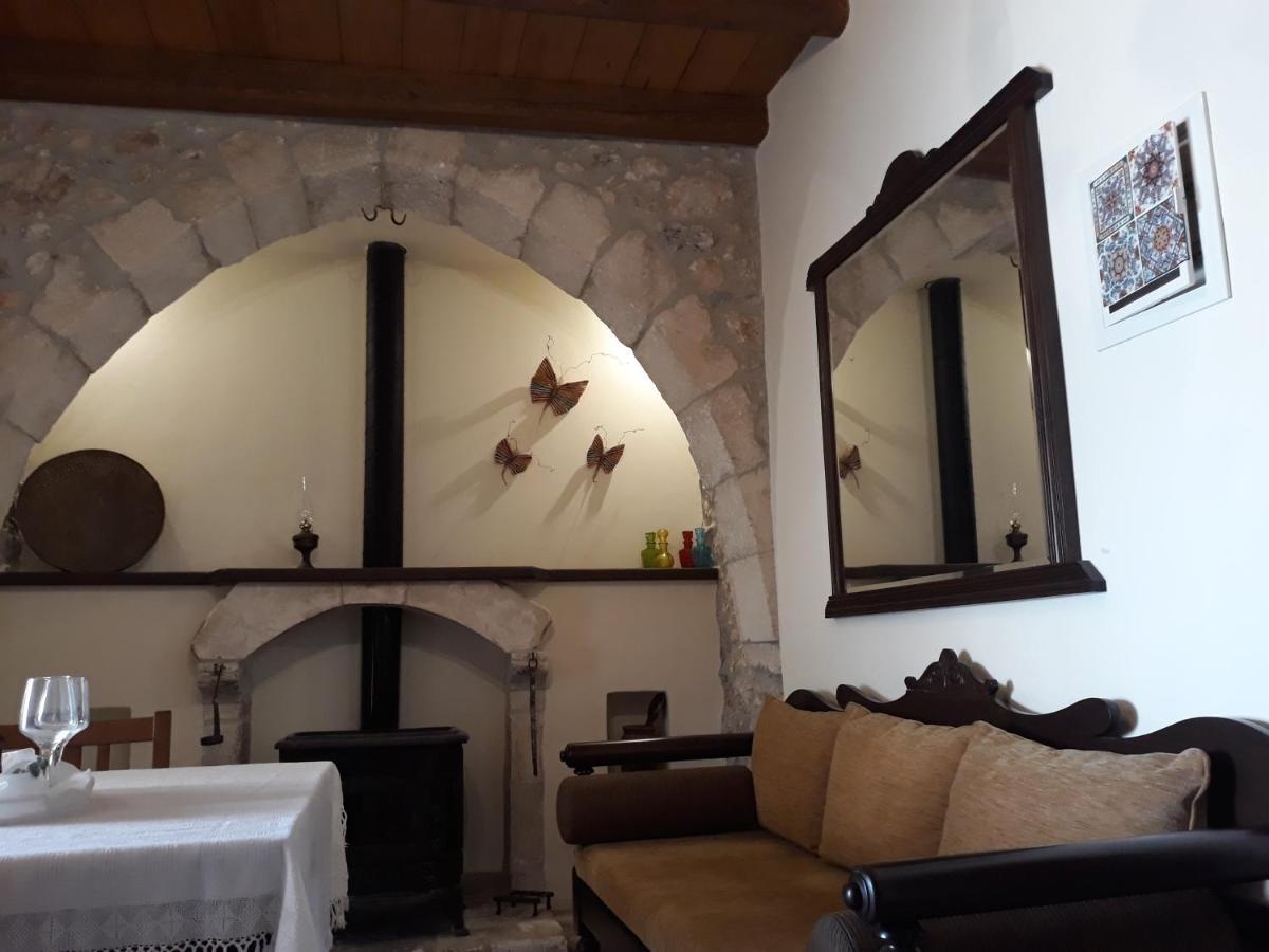 Koutouloufari Cosy Cretan Chalet *