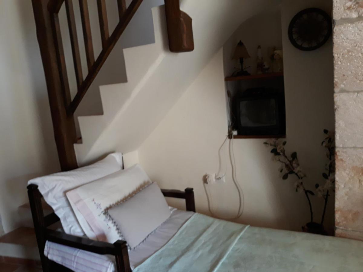Koutouloufari Cosy Cretan Chalet *